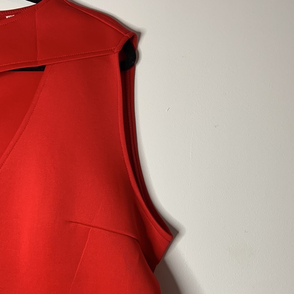 RED WIDE PANT JUMPER w/ CAPE(4XL)!! - Picture 6 of 7